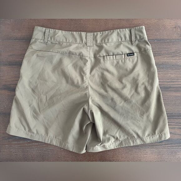 Columbia Shorts - size 14 - Picture 2 of 6